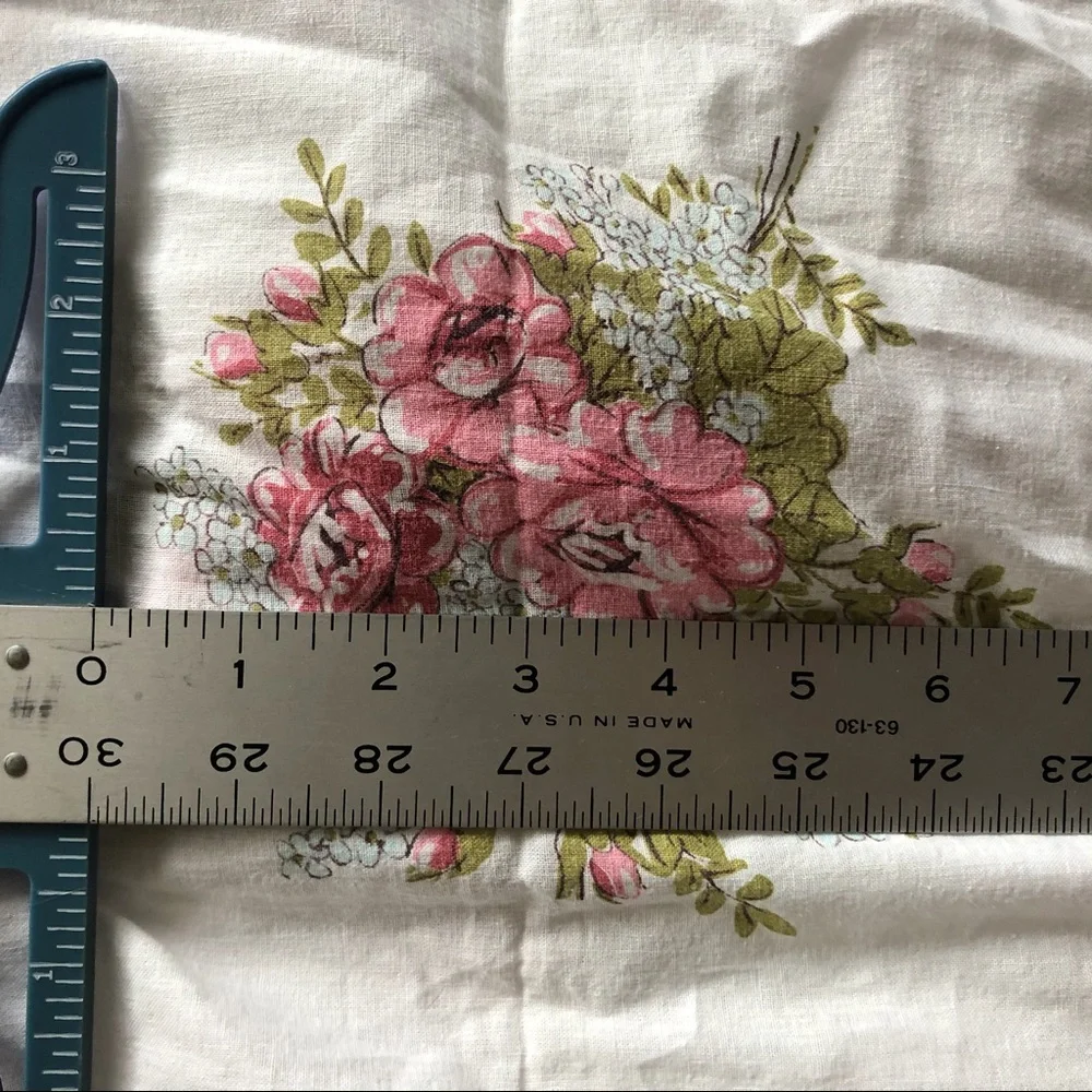 Cottage Roses Twin Bedspread